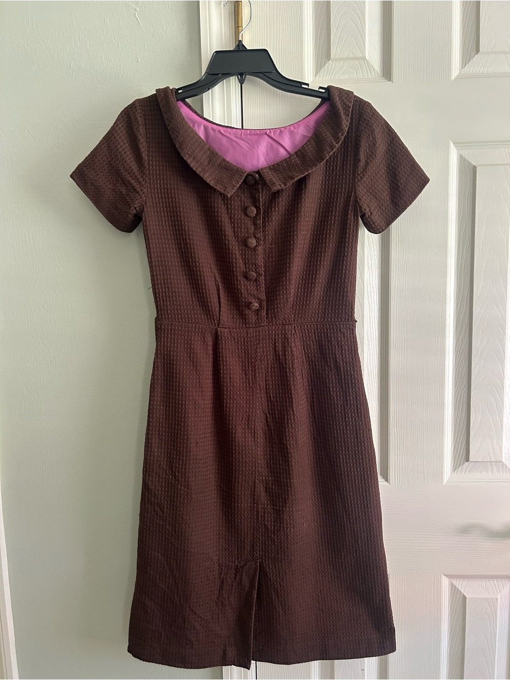 Isaac Mizrahi Brown Short-Sleeve Dress with classic vibe